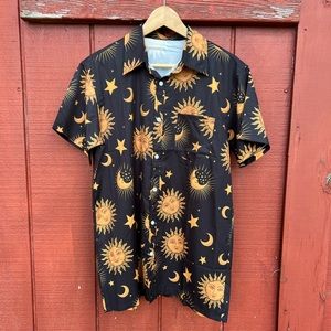 Celestial short sleeve button up shirt 90s